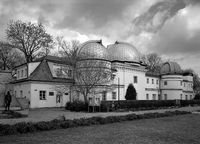 Štefánikova hvězdárna (c) Štěpán Kovář - 2001